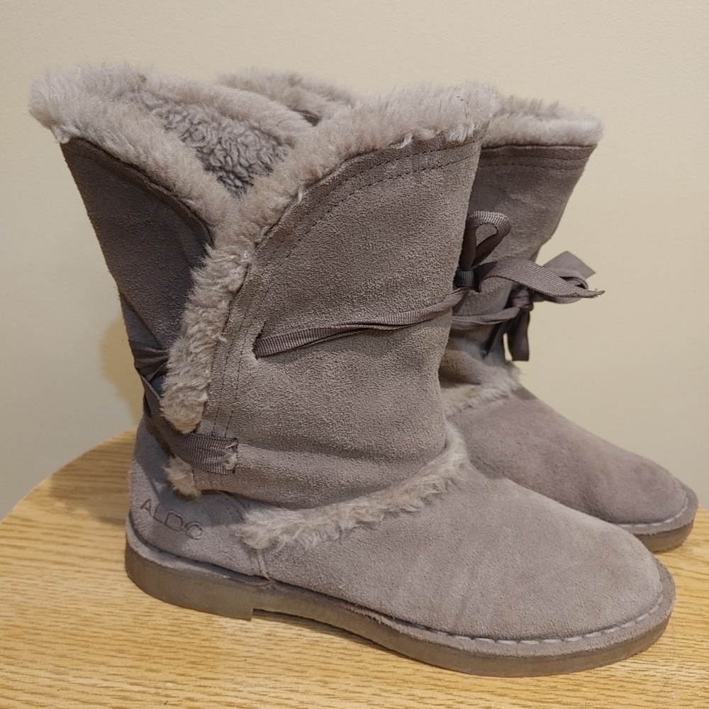 Aldo suede leather upper snow boots size 37/6.5-7 gray